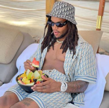 Renato Sanches is enjoying his single life.